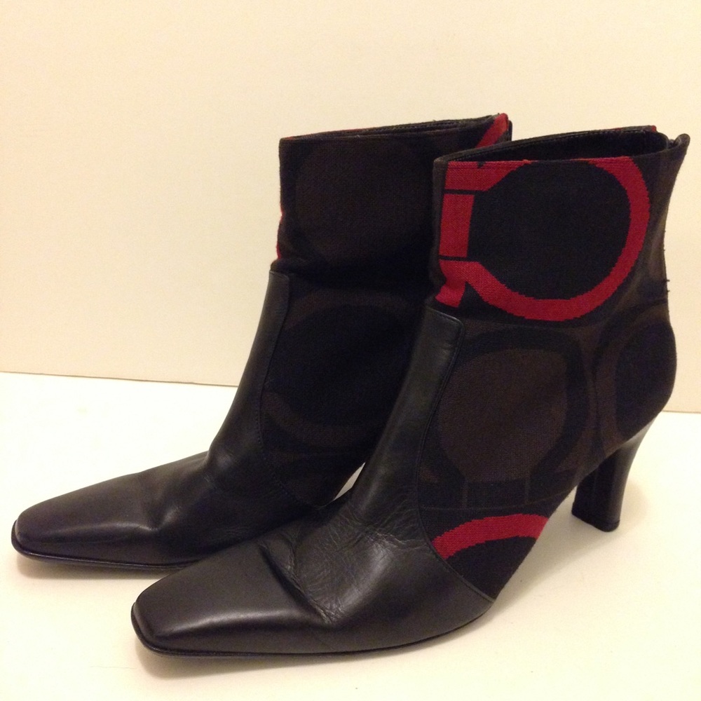 FERRAGAMO black wool gancini print ankle boots 8.5